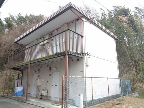 奥山ハイツC棟202の外観