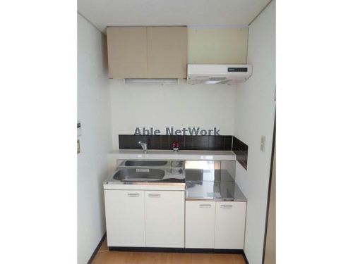 奥山ハイツC棟202のキッチン
