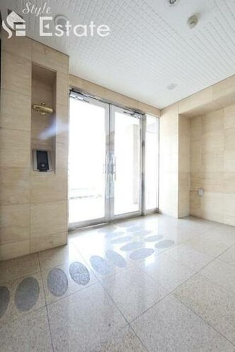 愛知県長久手市岩作長筬(マンション)の賃貸物件の玄関