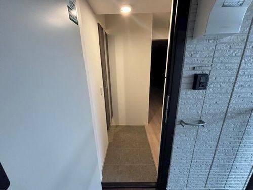 ラヴィベル本堅田の玄関