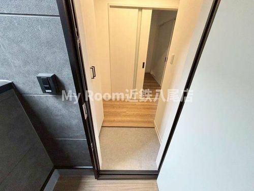 Class-A長瀬の玄関