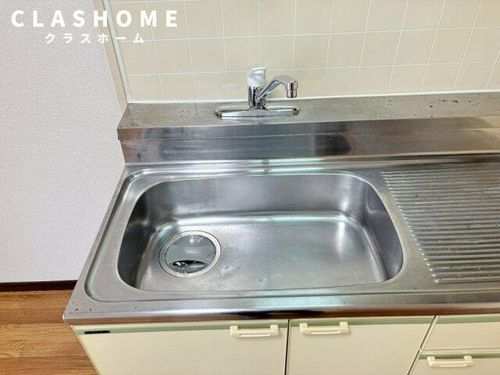 Surplus Two 築山103のキッチン