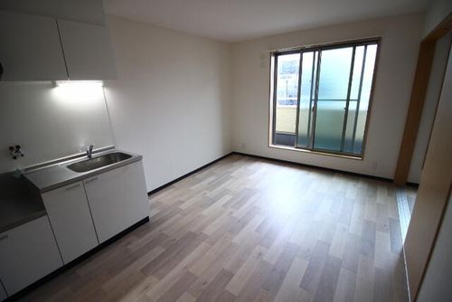 堂島ハイツ103の居間