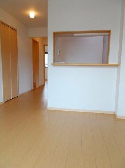 グランデH&M木村 Ⅱの居間