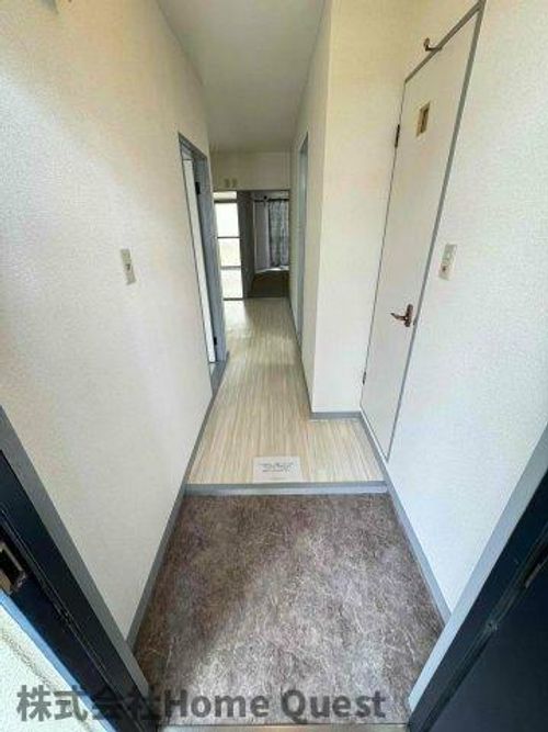 マンション吾光の玄関