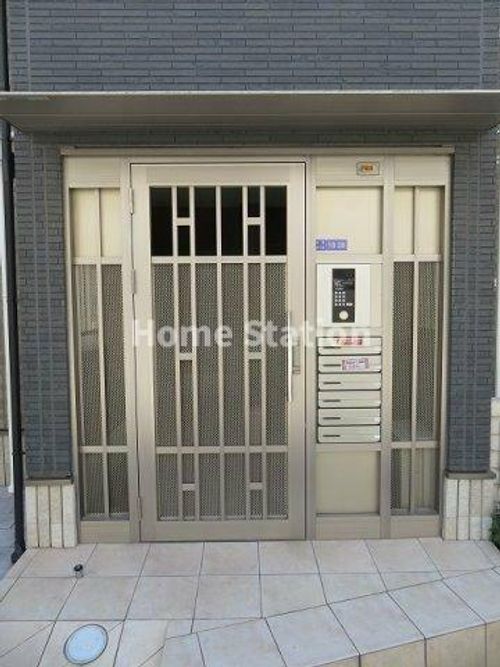 大阪府大阪市福島区吉野4丁目(アパート)の賃貸物件の玄関