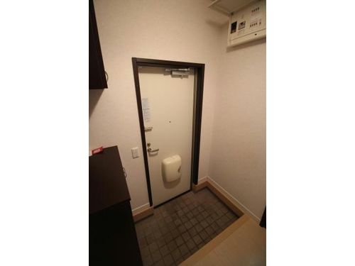Prime Maison 1号館Cの玄関