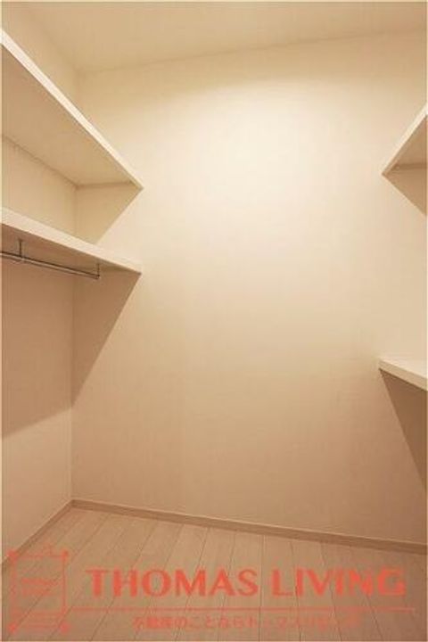 LUX紅梅の内装