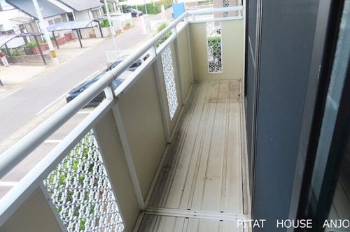 ファミール・Fの内装