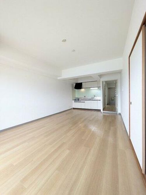 プレスト・コート壱番館の居間