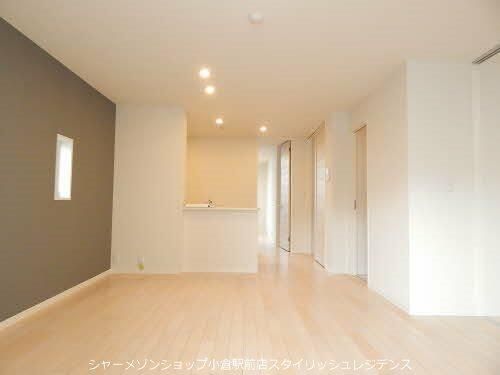 エクラージュ足立の居間