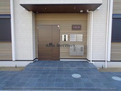 グランフォレスト千代田の玄関