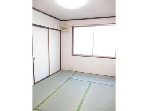 グリーンバレータウンB101の内装