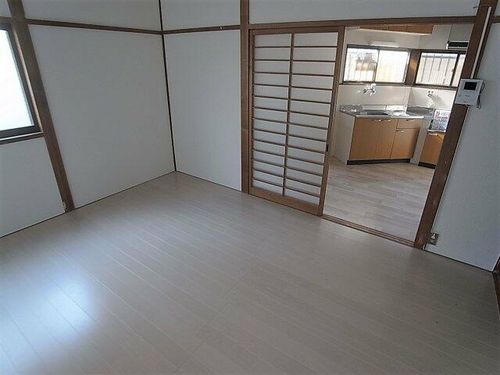 兵庫県神戸市兵庫区菊水町10丁目(一戸建)の賃貸物件の居間