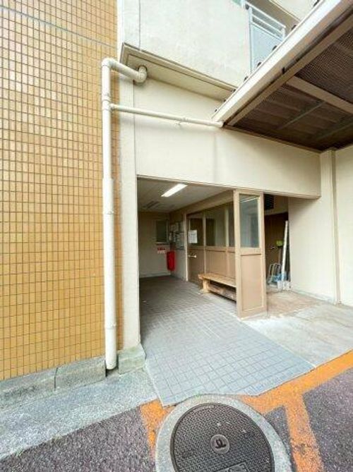 シティハイツ舞子の玄関