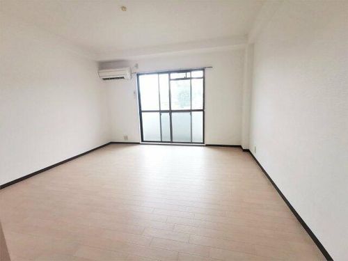 大阪府羽曳野市野々上4丁目(マンション)の賃貸物件の居間