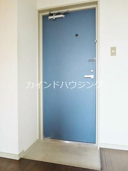 タレックスビルの玄関
