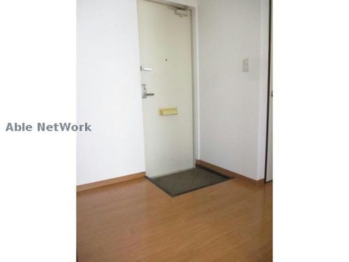 コーポラスしずⅡの玄関