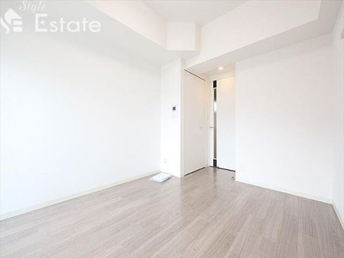 愛知県名古屋市中区新栄2丁目(マンション)の賃貸物件の居間