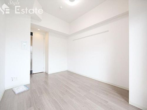 愛知県名古屋市中区新栄2丁目(マンション)の賃貸物件の居間