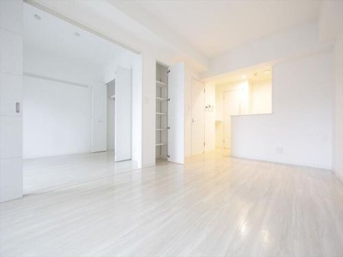 Urban Cloud Izumiの居間