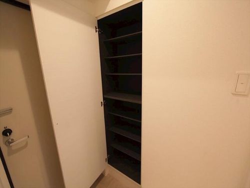 Urban Cloud Izumiの玄関