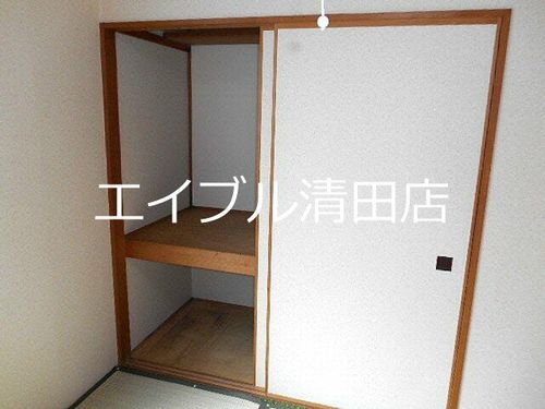 真栄パークハイツⅡ201の内装