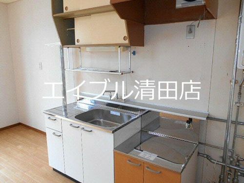 真栄パークハイツⅡ201のキッチン