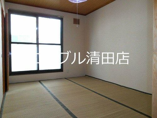 真栄パークハイツⅡ201の内装