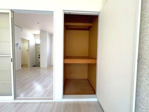 グレイスポムの内装