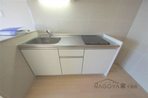 MT栄のキッチン