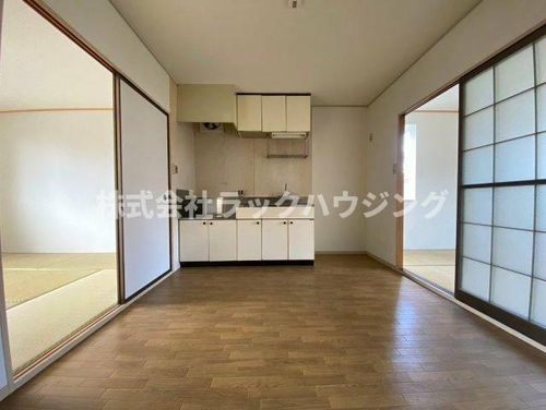 大阪府四條畷市南野5丁目(アパート)の賃貸物件の居間