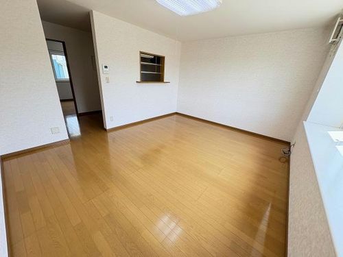 ピュア藤城101の居間