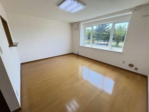 ピュア藤城101の居間