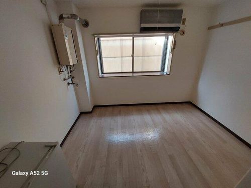 コーポラス我孫子412の居間