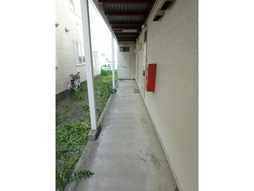 サニーパール田家20Bの玄関