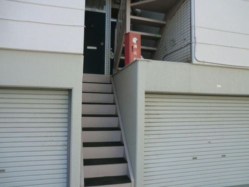 アドバンスコーポBの玄関