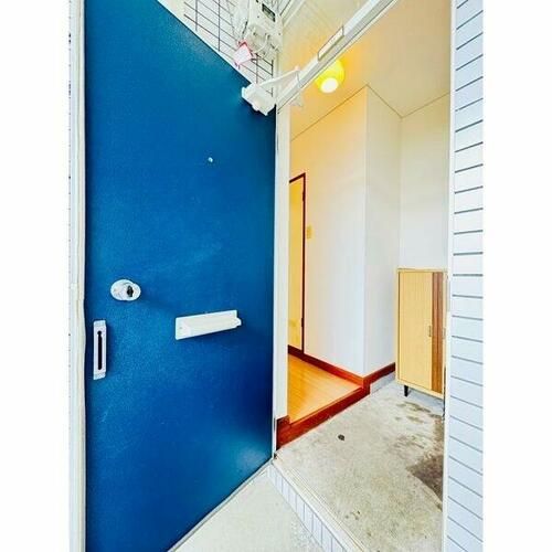 アドバンスコーポBの玄関