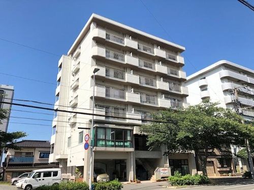 レイ前田601の外観