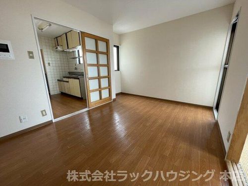 大阪府大阪市都島区高倉町2丁目(マンション)の賃貸物件の居間