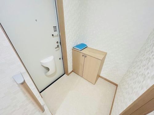 すみやす荘101の玄関