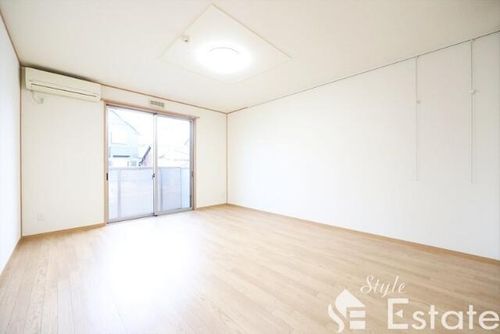 クレール皐の居間