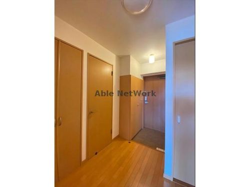 愛知県豊川市三蔵子町福地荒古(マンション)の賃貸物件305の玄関