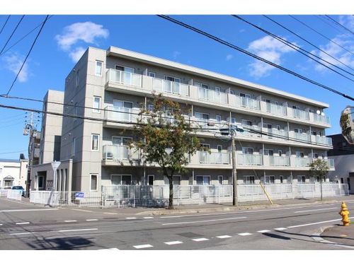 クラスターラティア104の外観