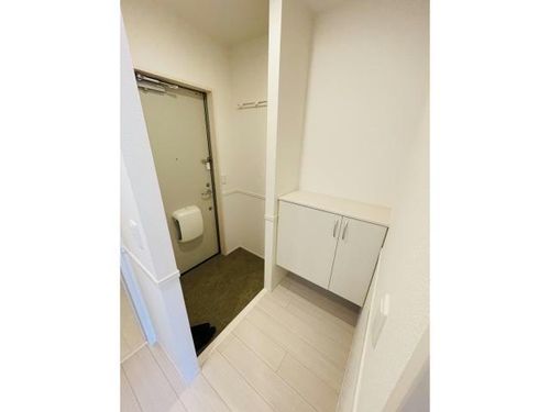 エバーグリーンM&B105の玄関