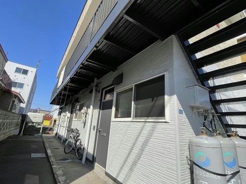サンハウス柏木201の玄関