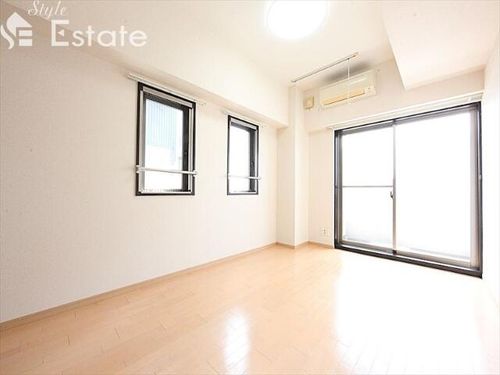 愛知県名古屋市中村区則武2丁目(マンション)の賃貸物件の居間