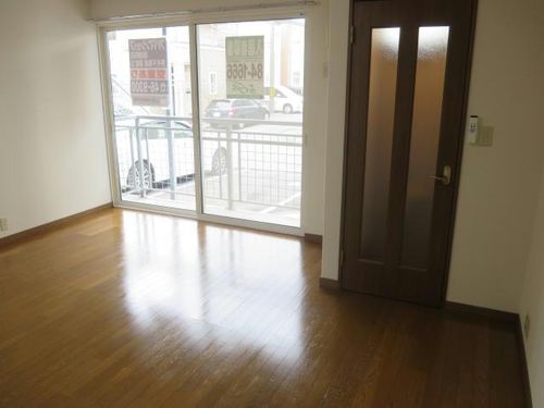 レストはまなす港102の居間