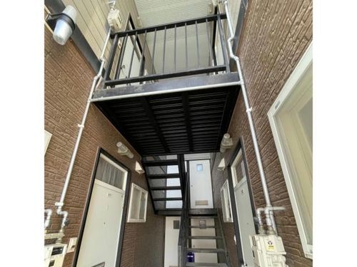 ハイツアップルKK201の玄関