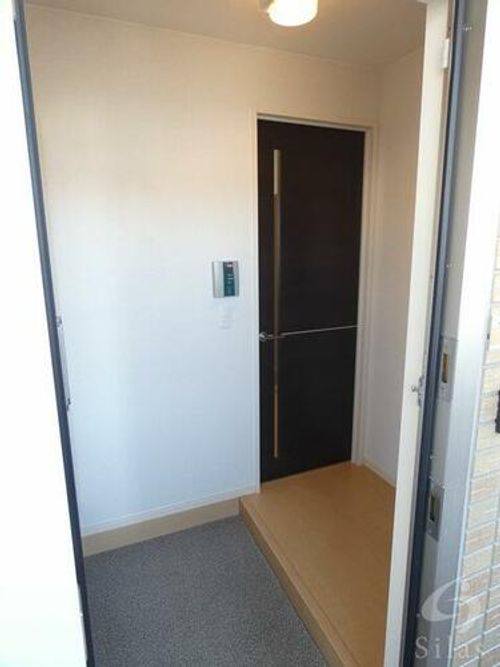 大阪府堺市西区鳳中町7丁(アパート)の賃貸物件の玄関